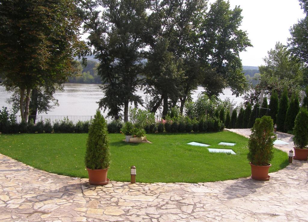 Mlyn Penzion & Wellness Radvan nad Dunajom Экстерьер фото